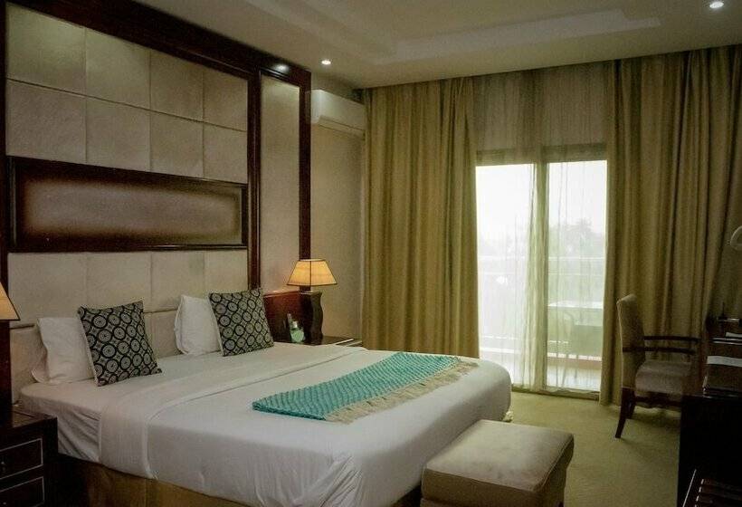اتاق استاندارد, Gloria Inn