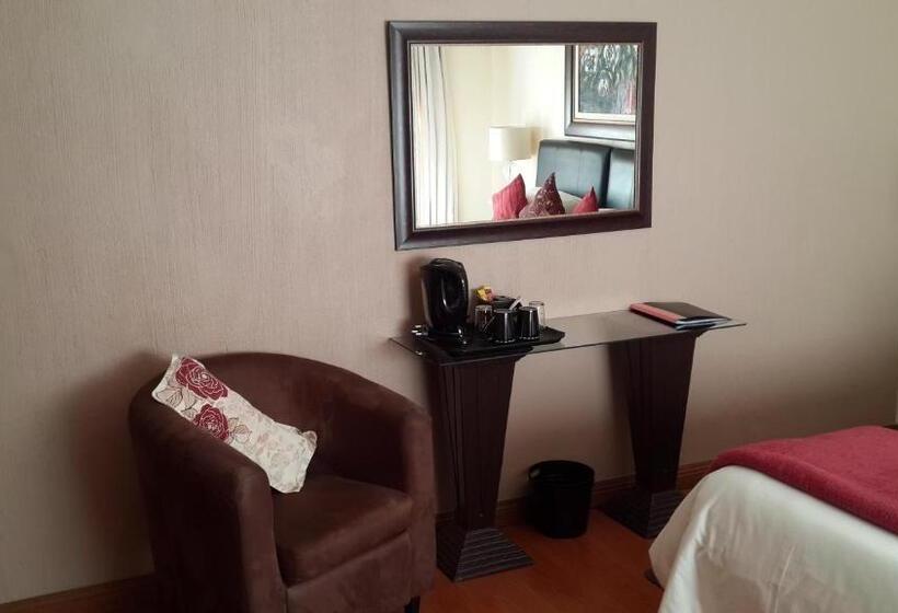 اتاق استاندارد, The Cedars Bed And Breakfast