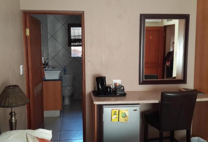 اتاق استاندارد, The Cedars Bed And Breakfast