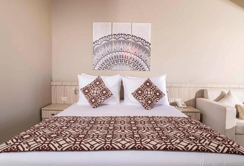 اتاق استاندارد با چشم‌انداز استخر, Amarina Abu Soma Resort & Aquapark