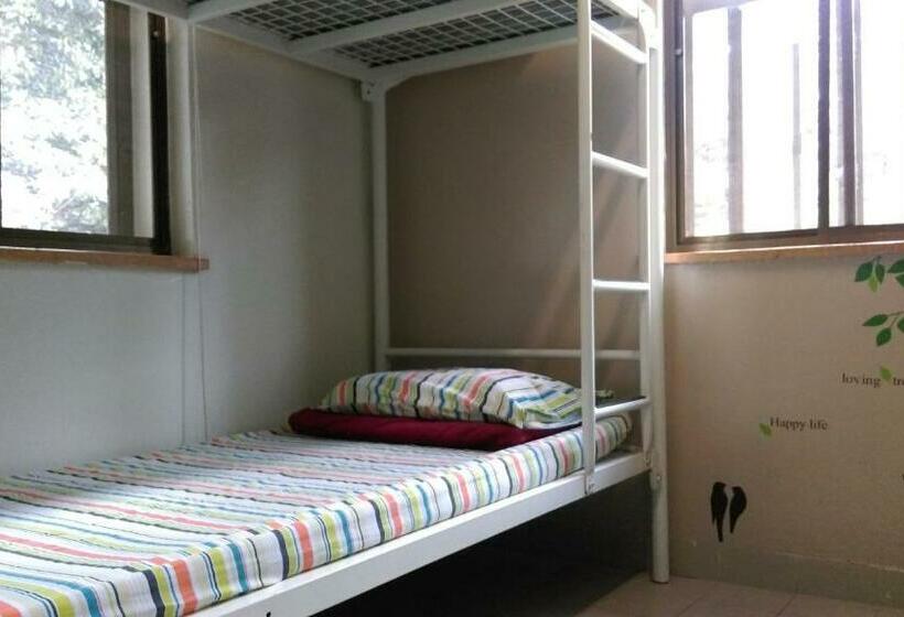 اتاق استاندارد با سرویس بهداشتی مشترک, Yha Ngong Ping Sg Davis Youth Hostel