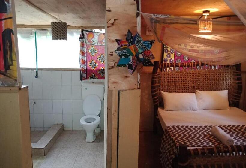 تختخواب در اتاق مشترک, Soul Breeze Beach Resort