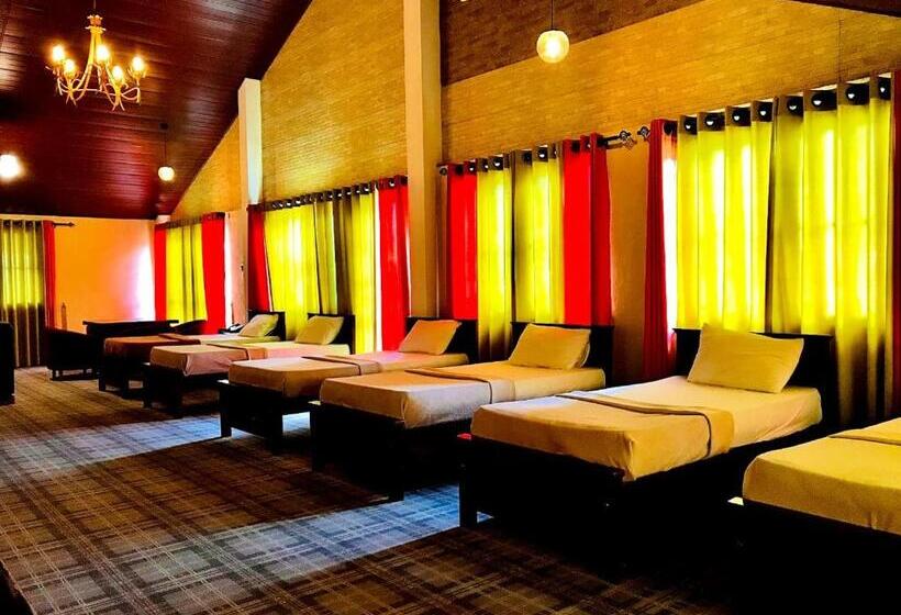 Кровать в Общей Комнате, Hill Cool Hotel & Restaurant