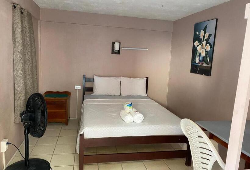 Номер Стандарт Совместная Ванная, Blue Wave Guest House