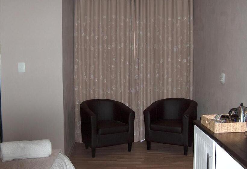 Номер Superior, The Courtyard Guest House