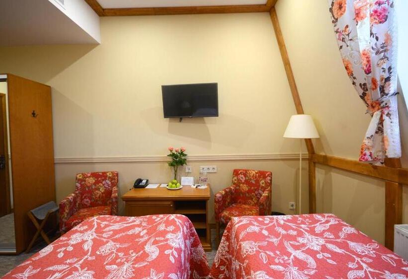Номер Стандарт, Premier Hotel Pochaiv