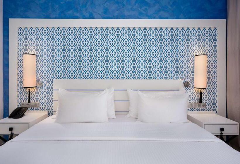 Номер Premium Вид на Гольф, Radisson Blu Resort Saidia Garden