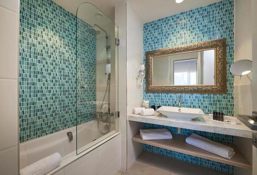 Номер Premium Вид на Гольф, Radisson Blu Resort Saidia Garden