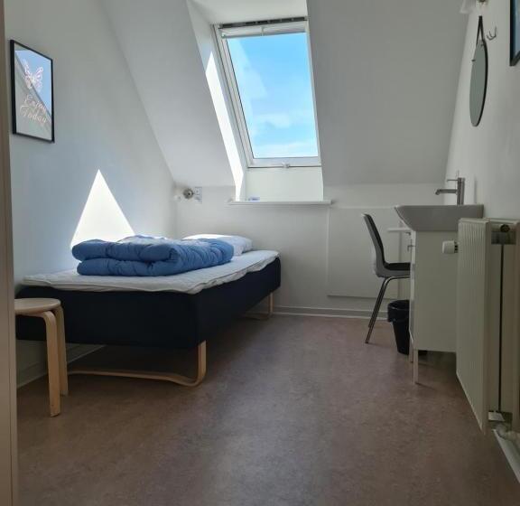 غرفة قياسية فردية حمام مشترك, Aarhus Hostel Og