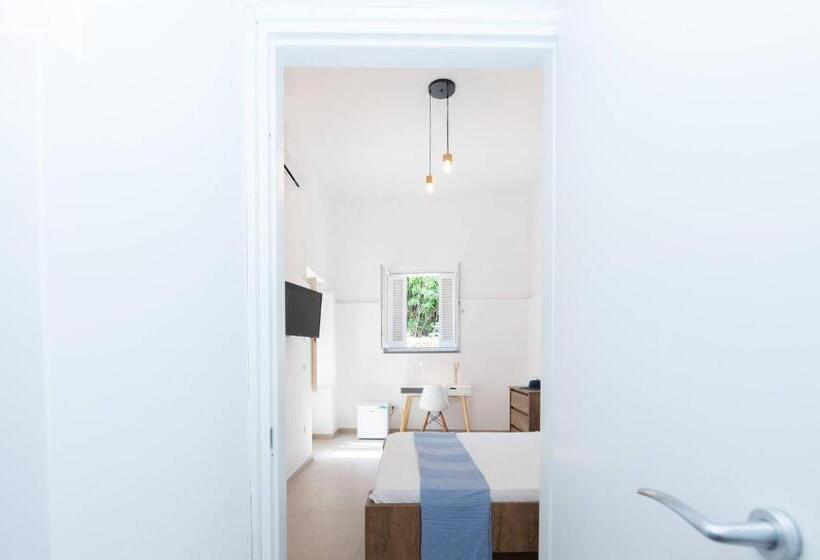 Quarto Economy, Gioia 13 Rooms & Apartments