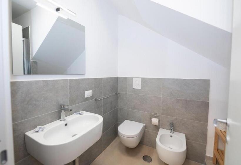 Apartamento 2 Dormitórios, Gioia 13 Rooms & Apartments
