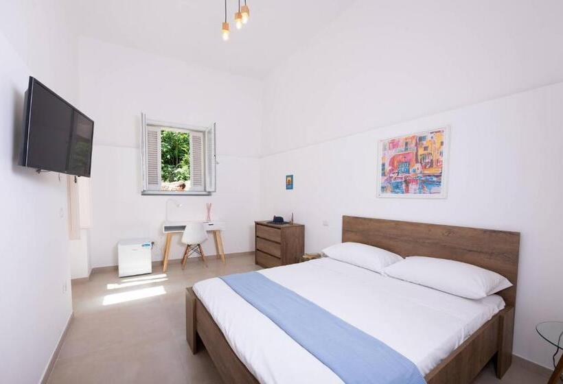 Quarto Economy, Gioia 13 Rooms & Apartments