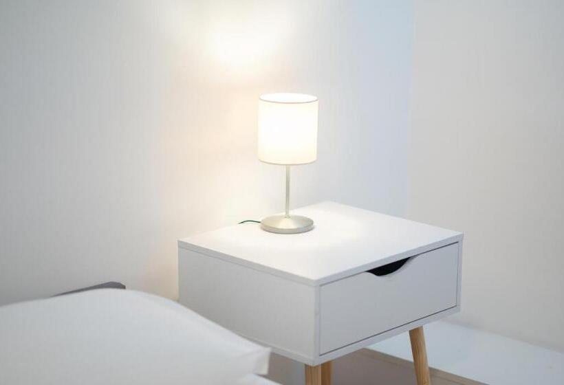 Escritório Estándar, Gioia 13 Rooms & Apartments