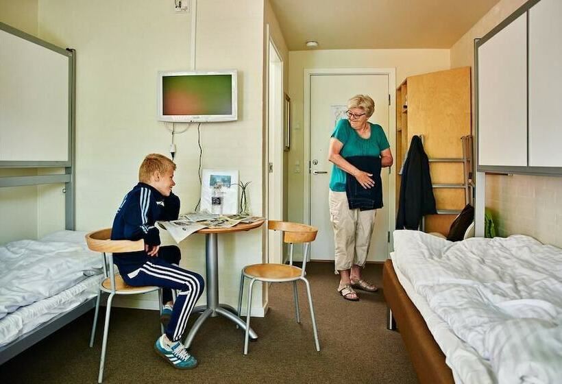 스탠다드 4인용 룸 공용 욕실, Danhostel Aarhus