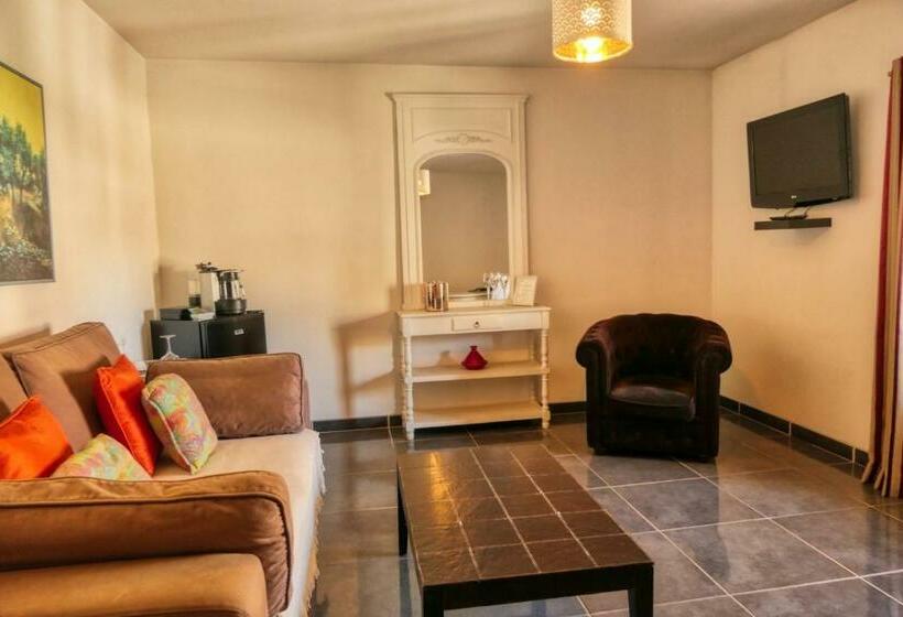 Люкс, A Propos  Suites Et Chambres