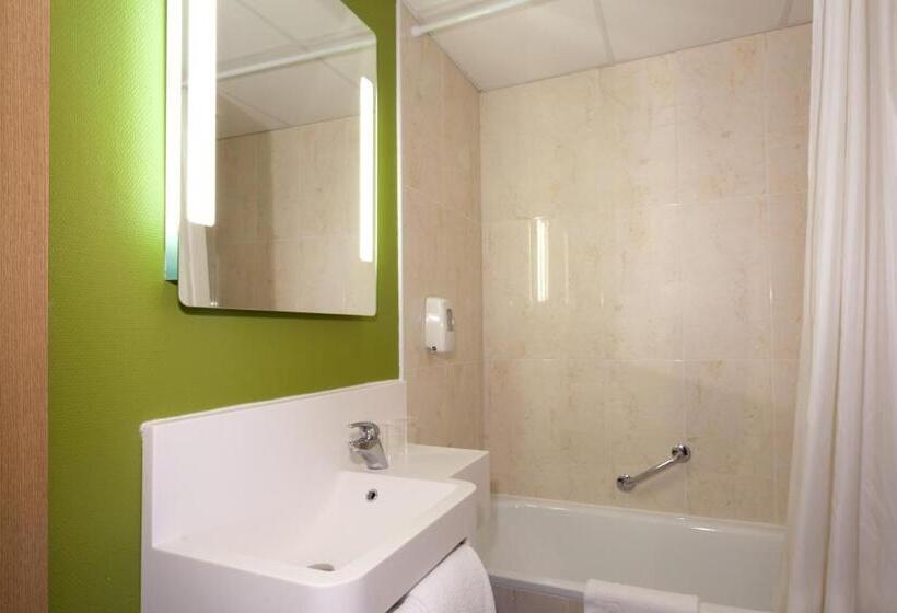 Номер Стандарт, B&b Hotel Nîmes Ville Active, Parking Sécurisé Gratuit