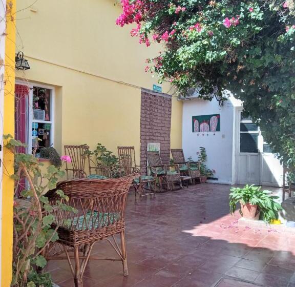 اتاق خانوادگی, Hospedaje Los Cardones