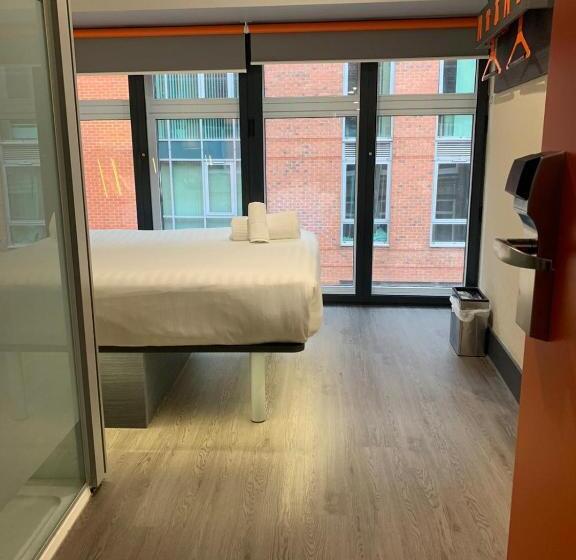 Семейный Номер, Easyhotel Birmingham