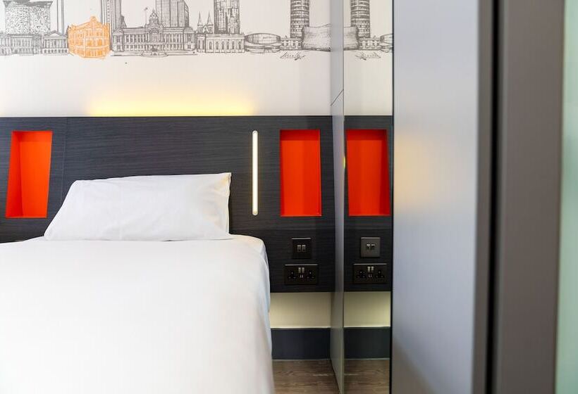 Номер Стандарт, Easyhotel Birmingham