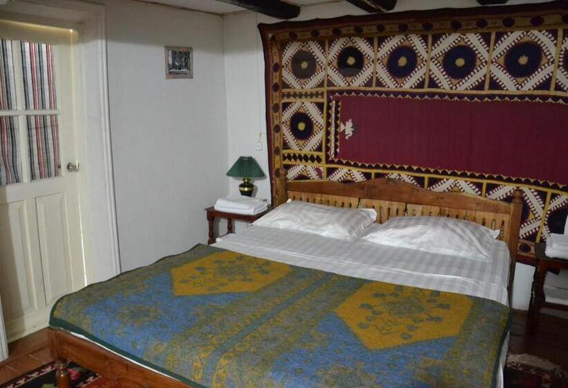 Quarto Estandar, Legende