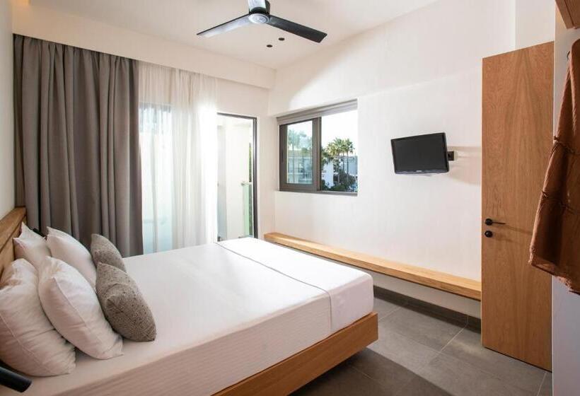 小型套房带阳台, Almyrida Resort