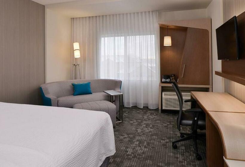 Стандартный Номер Кровать Кинг, Courtyard By Marriott Toledo North