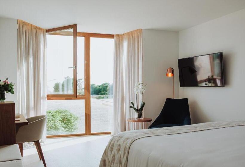 Номер Deluxe Вид на Море Боковой, Es Princep   The Leading Hotels Of The World