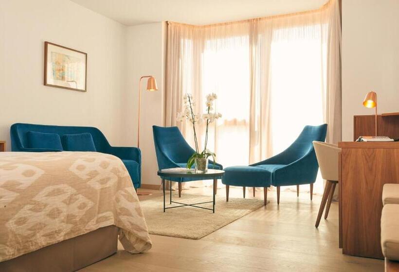Полулюкс, Es Princep   The Leading Hotels Of The World