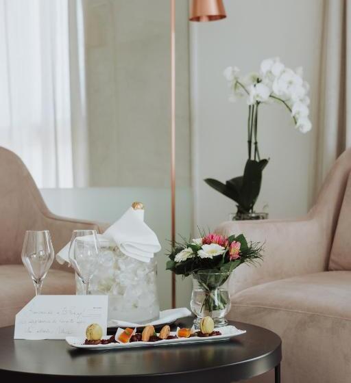Номер Deluxe Вид на Море Боковой, Es Princep   The Leading Hotels Of The World