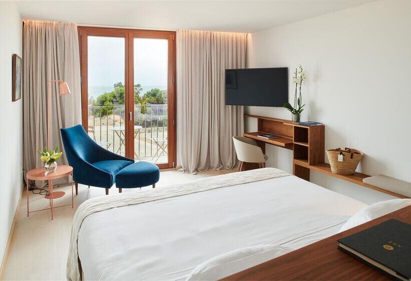 Номер Deluxe Вид на Море Боковой, Es Princep   The Leading Hotels Of The World
