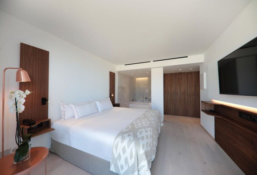 Полулюкс, Es Princep   The Leading Hotels Of The World