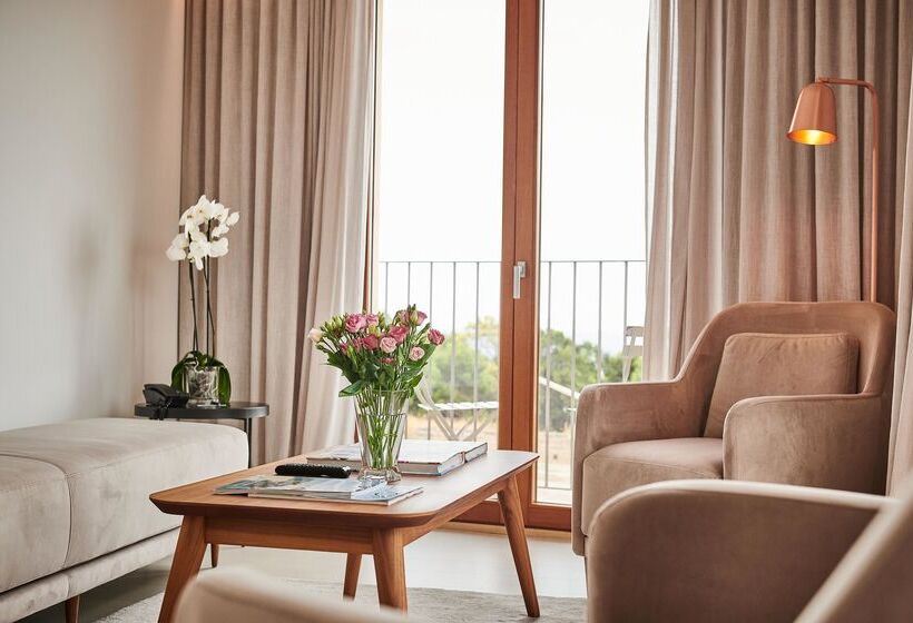 Полулюкс, Es Princep   The Leading Hotels Of The World