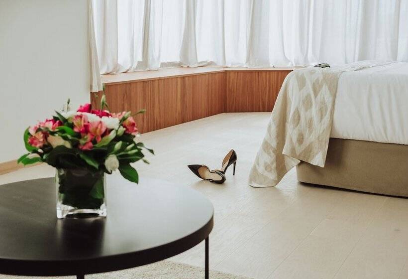 Полулюкс, Es Princep   The Leading Hotels Of The World