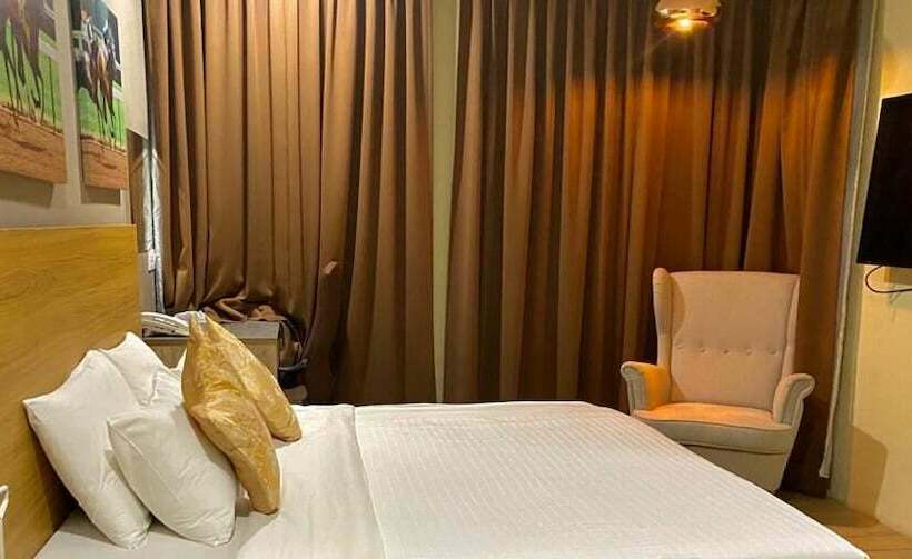 Номер Deluxe Кровать Кинг, Sh Hotel Kota Damansara
