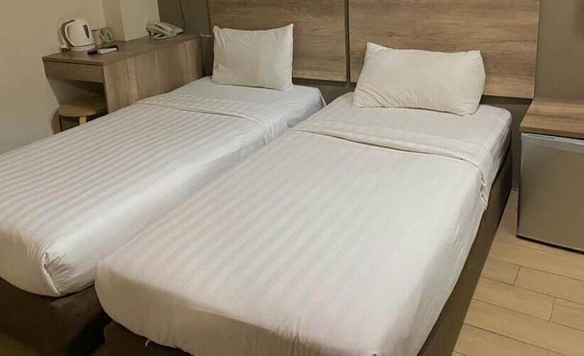 Номер Стандарт, Sh Hotel Kota Damansara