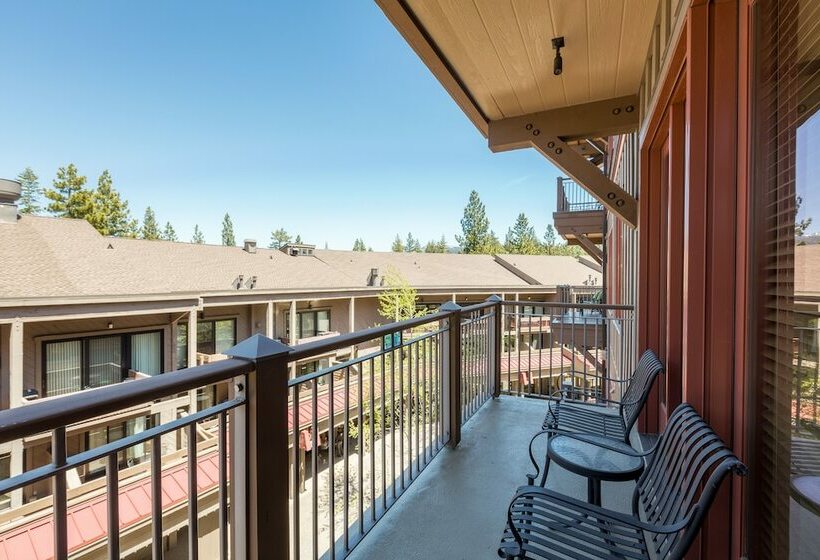 Апартаменты 2 Спальни, East West Hospitality Tahoe