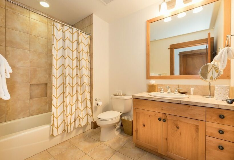 Апартаменты 2 Спальни, East West Hospitality Tahoe
