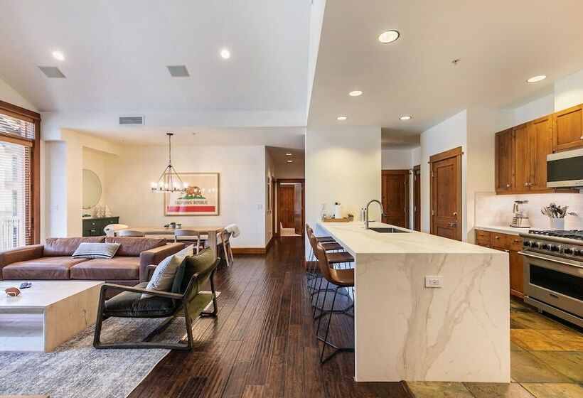 Апартаменты 3 Спальни, East West Hospitality Tahoe