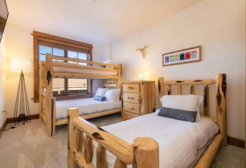 Апартаменты 2 Спальни, East West Hospitality Tahoe