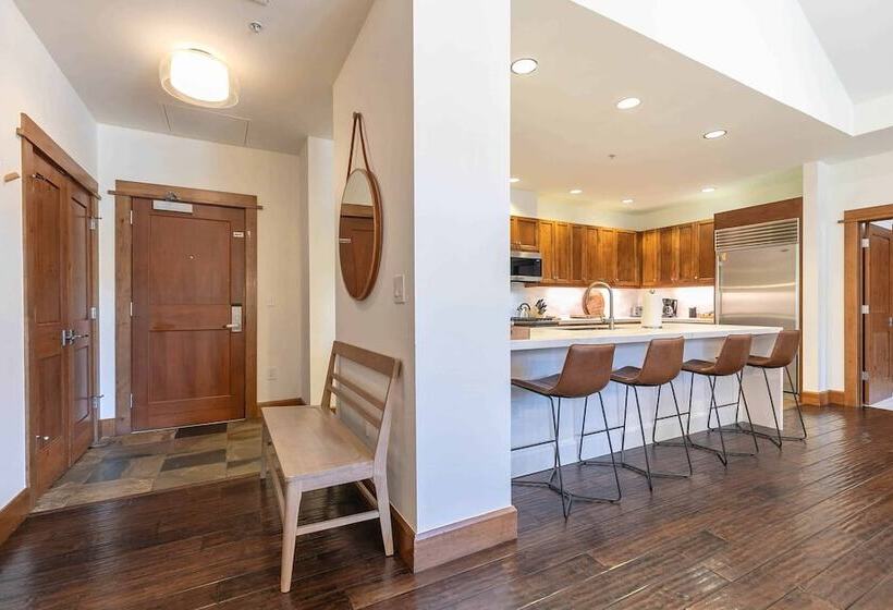 Апартаменты 3 Спальни, East West Hospitality Tahoe