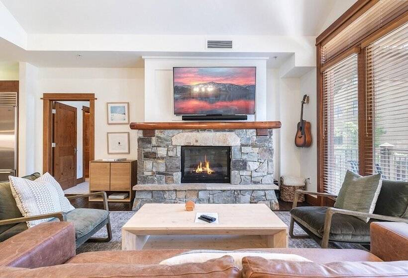 Апартаменты 3 Спальни, East West Hospitality Tahoe