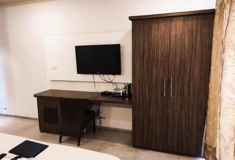 标准间, Manasi Inn