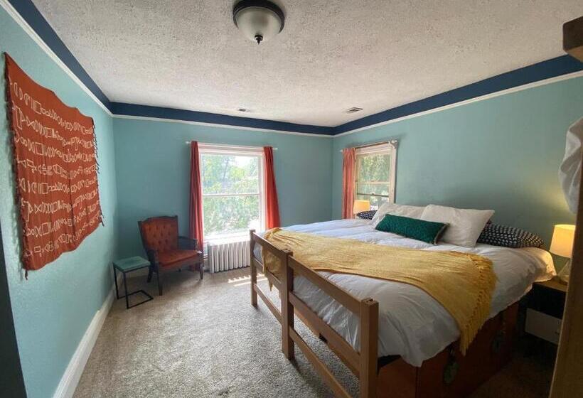 Номер Стандарт, Fernweh Inn & Hostel