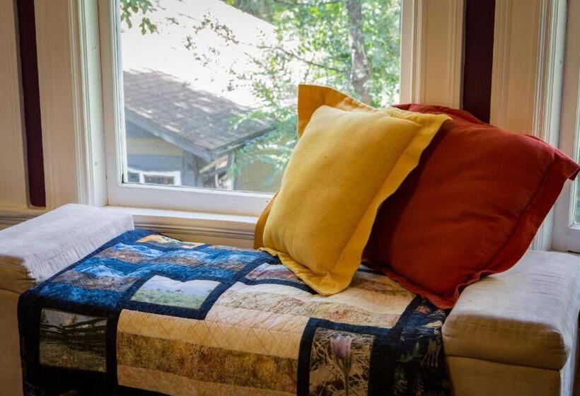 Семейный Номер, Fernweh Inn & Hostel
