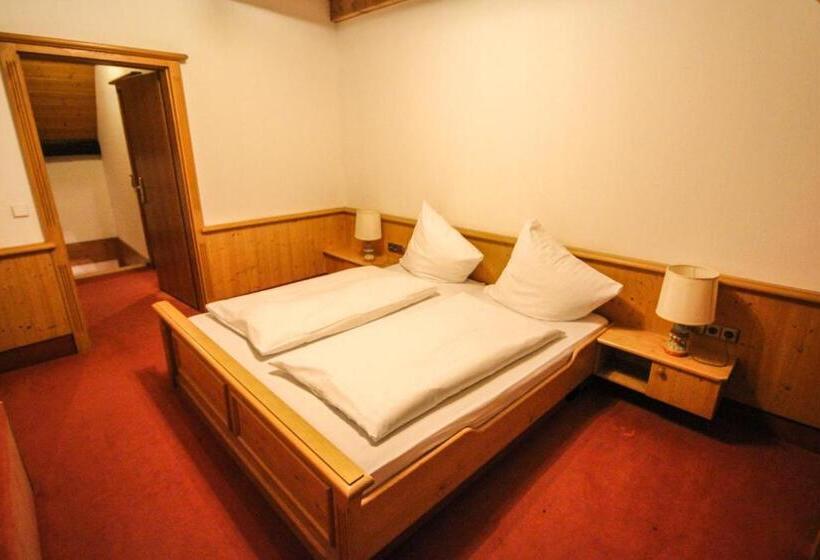 Четырехместный Номер Классик, Heizmannshof Hotel & Restaurant