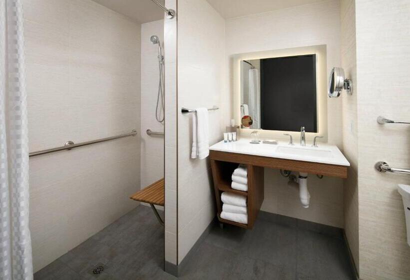Номер Deluxe Кровать Кинг, The Westin Milwaukee