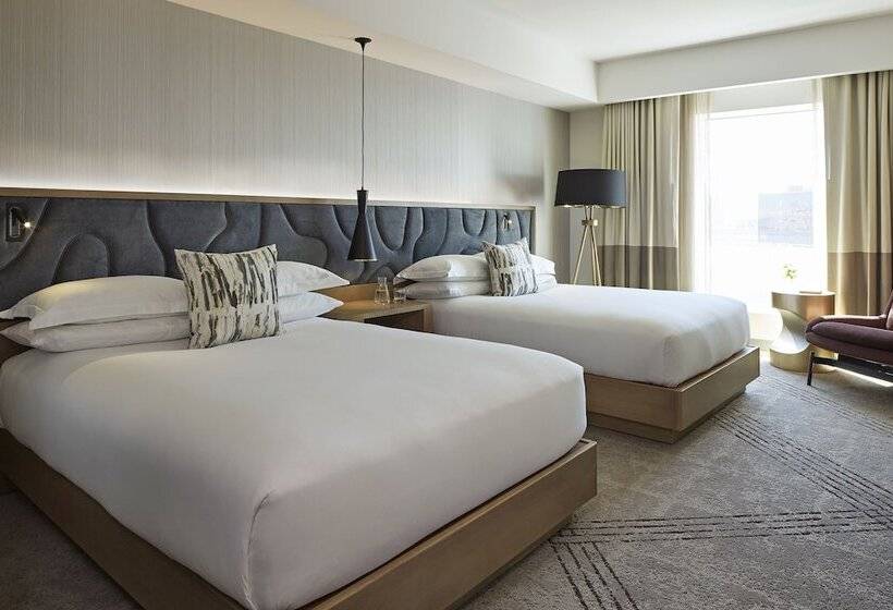 Номер Premium с Балконом, Kimpton Sawyer Hotel, An Ihg