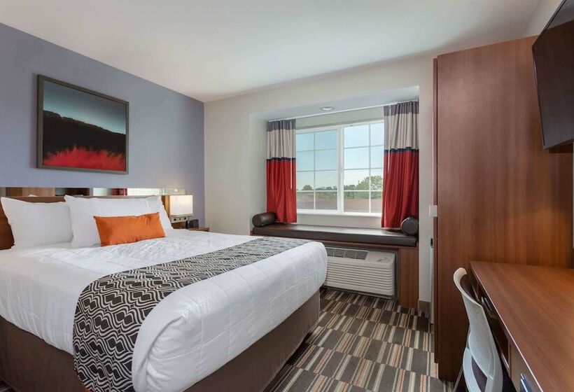 Номер бизнес-класса, Microtel Inn & Suites By Wyndham Niagara Falls