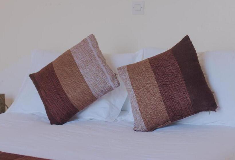 Номер Стандарт Вид на Сад, Auberge Du Marabout