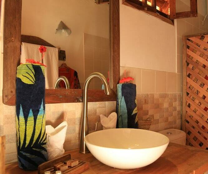 스탠다드 방갈로, Ujamaa Beach Resort